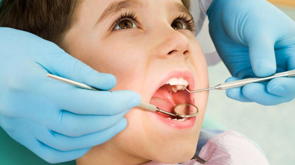 ¿Cuándo llevar un niño pequeño al dentista?