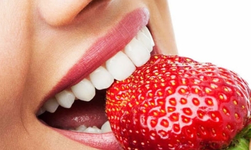 Cómo tener dientes más blancos con alimentos correctos